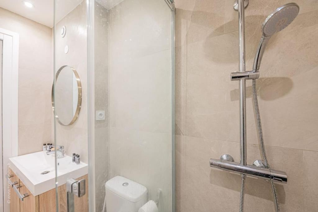 Cozy With Private Garden Buttes Chaumont Apartment *