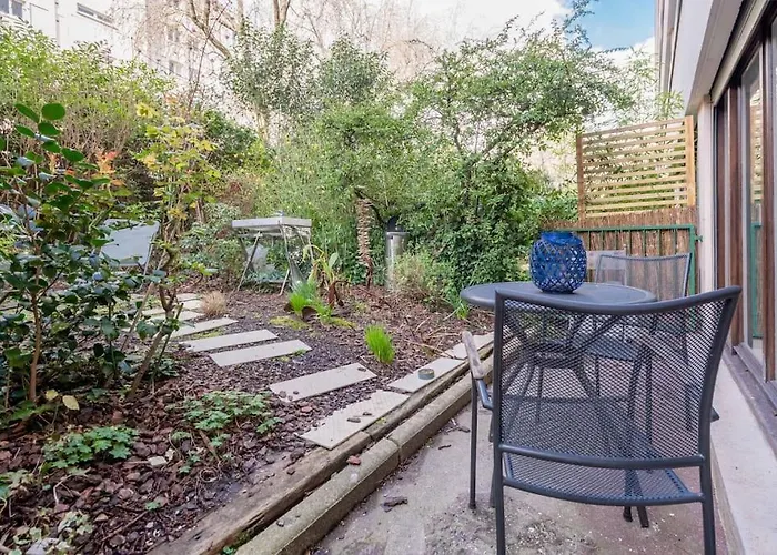 Fessart - Cozy Apartment With Private Garden Buttes Chaumont